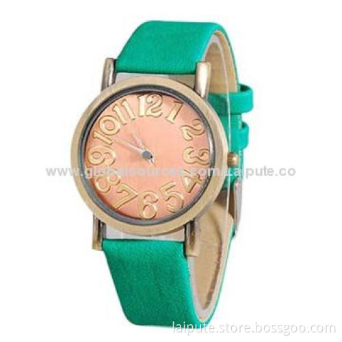 2014 New Arrival Retro Round Bronze Color Dial Quartz Analog Watch with Faux Leather Strap (Green)